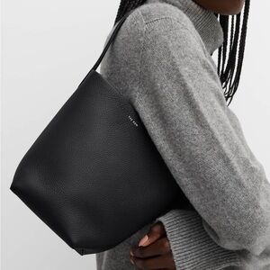 Small N/S Park Tote Bag in Leather